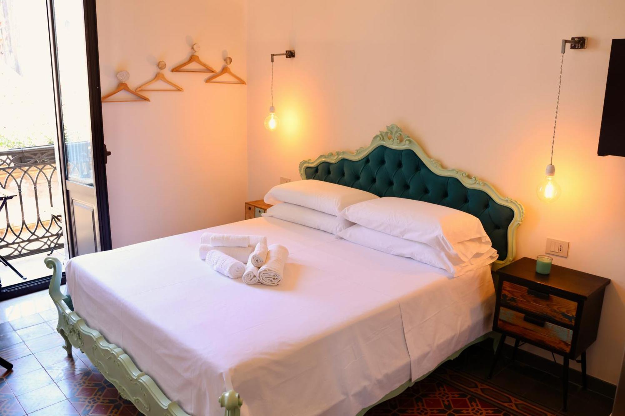 Holiday Lux Boutique Room Катанія Екстер'єр фото