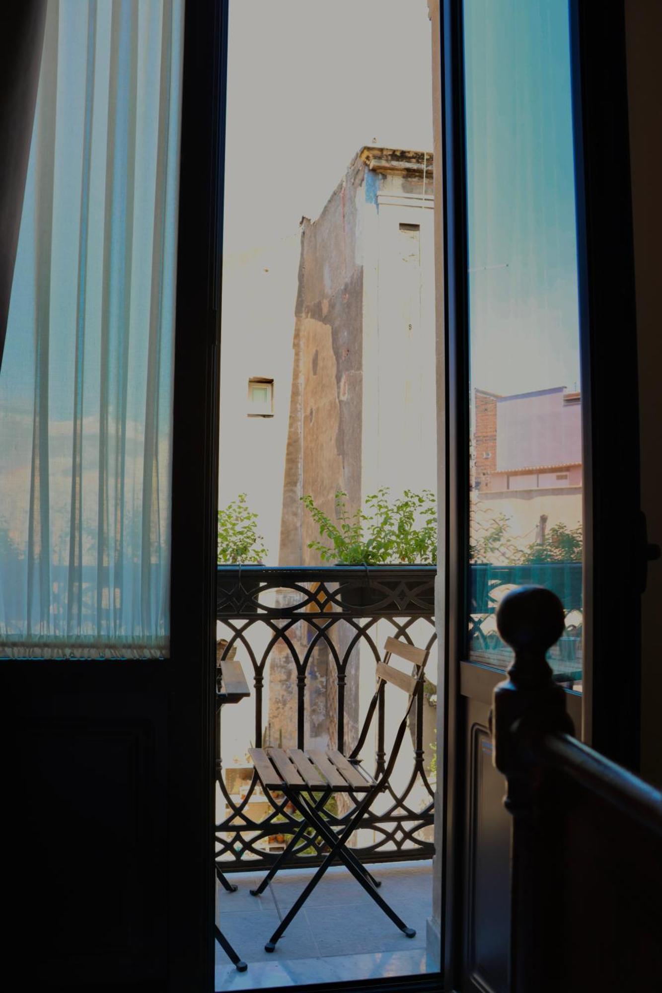 Holiday Lux Boutique Room Катанія Екстер'єр фото
