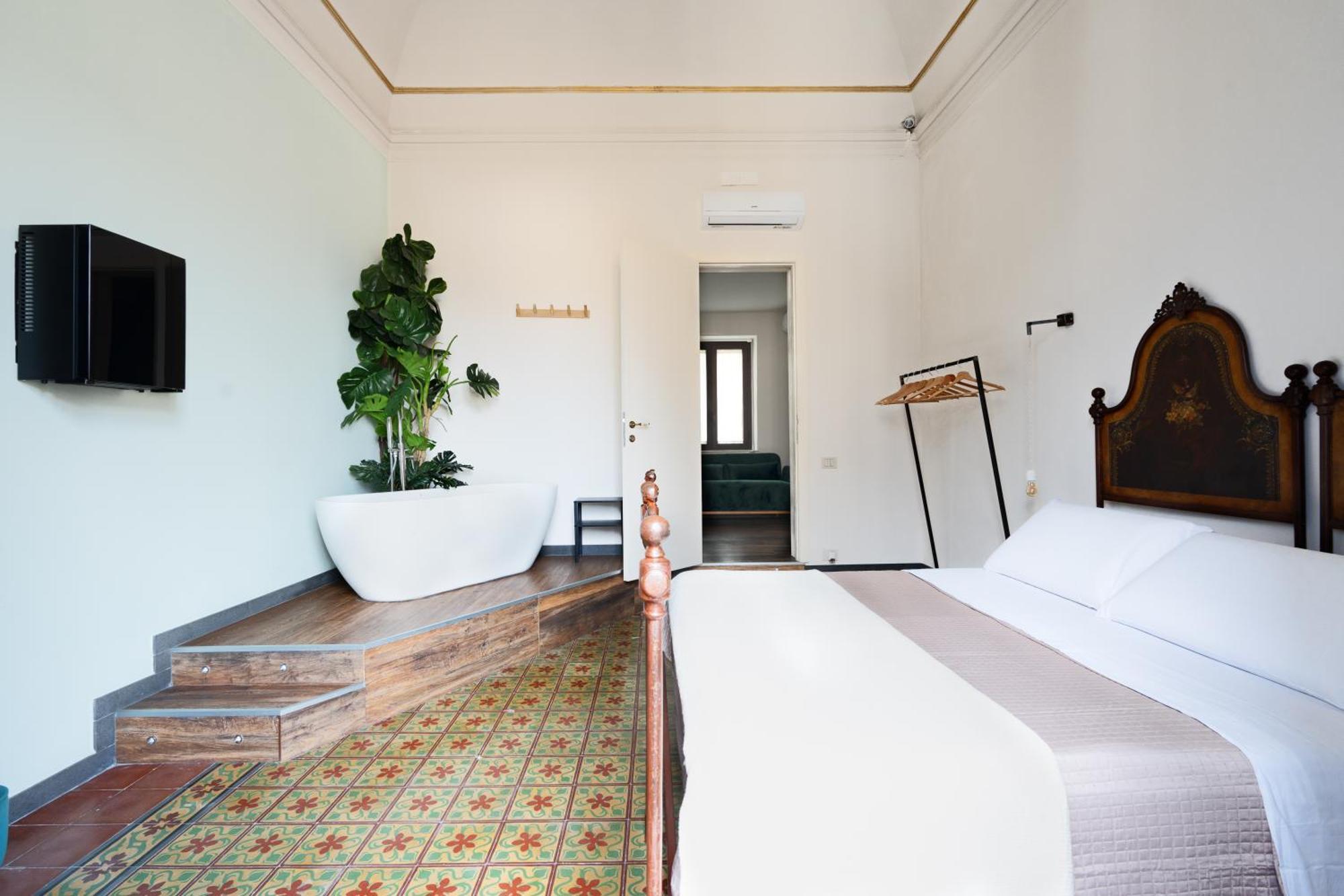 Holiday Lux Boutique Room Катанія Екстер'єр фото