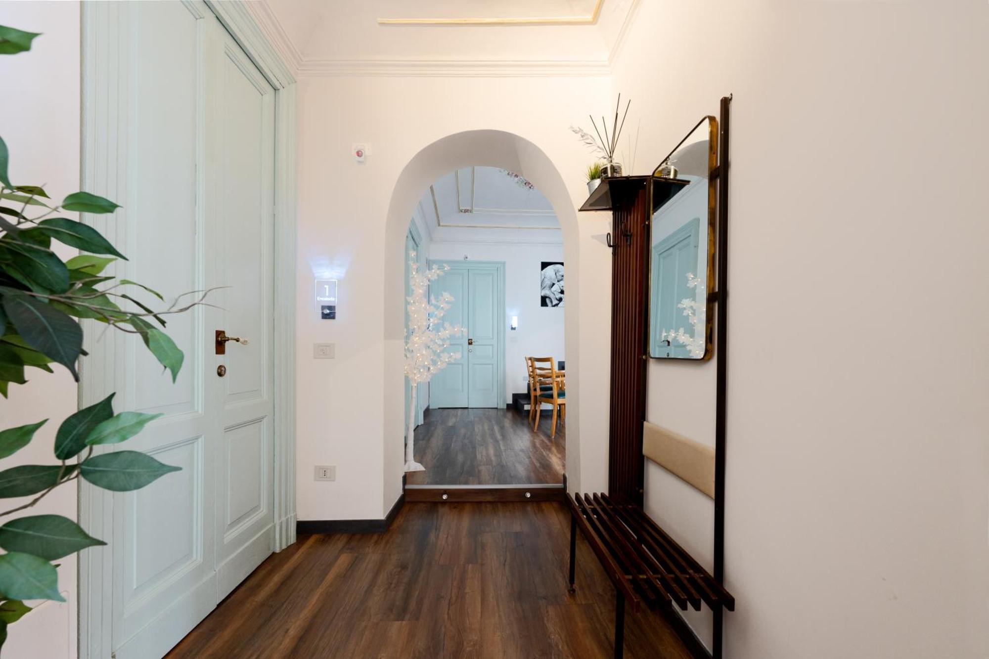 Holiday Lux Boutique Room Катанія Екстер'єр фото