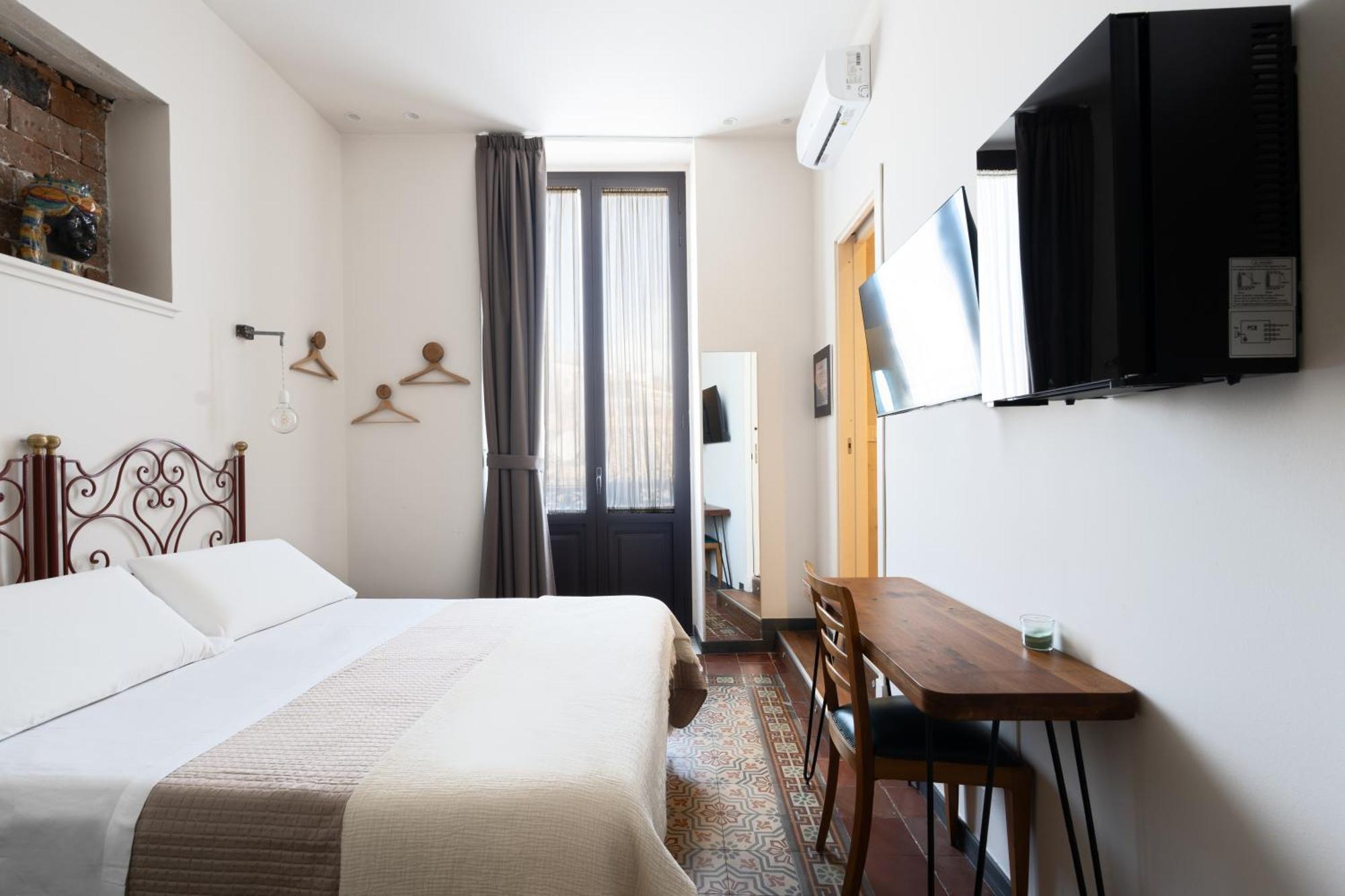 Holiday Lux Boutique Room Катанія Екстер'єр фото
